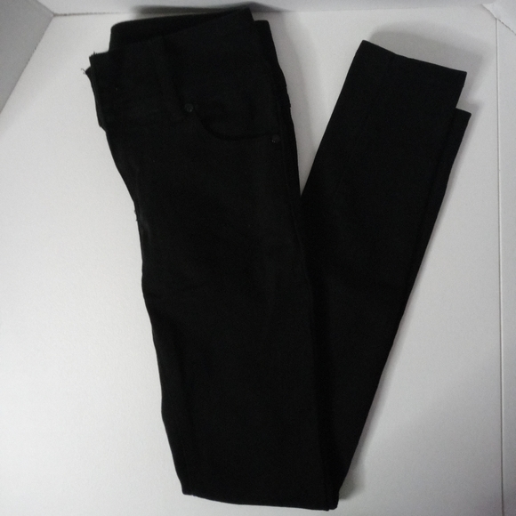 Ling's jeans size 3/4 black jeans - Picture 2 of 5